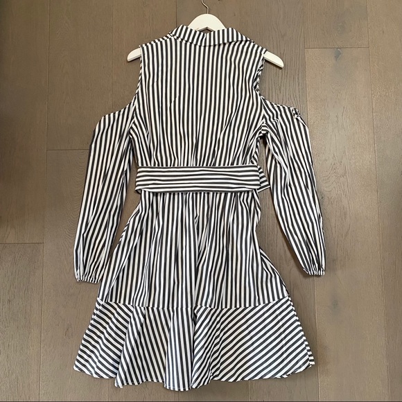 NY&Co Striped Cold Shoulder Shirt Dress - Picture 7 of 8